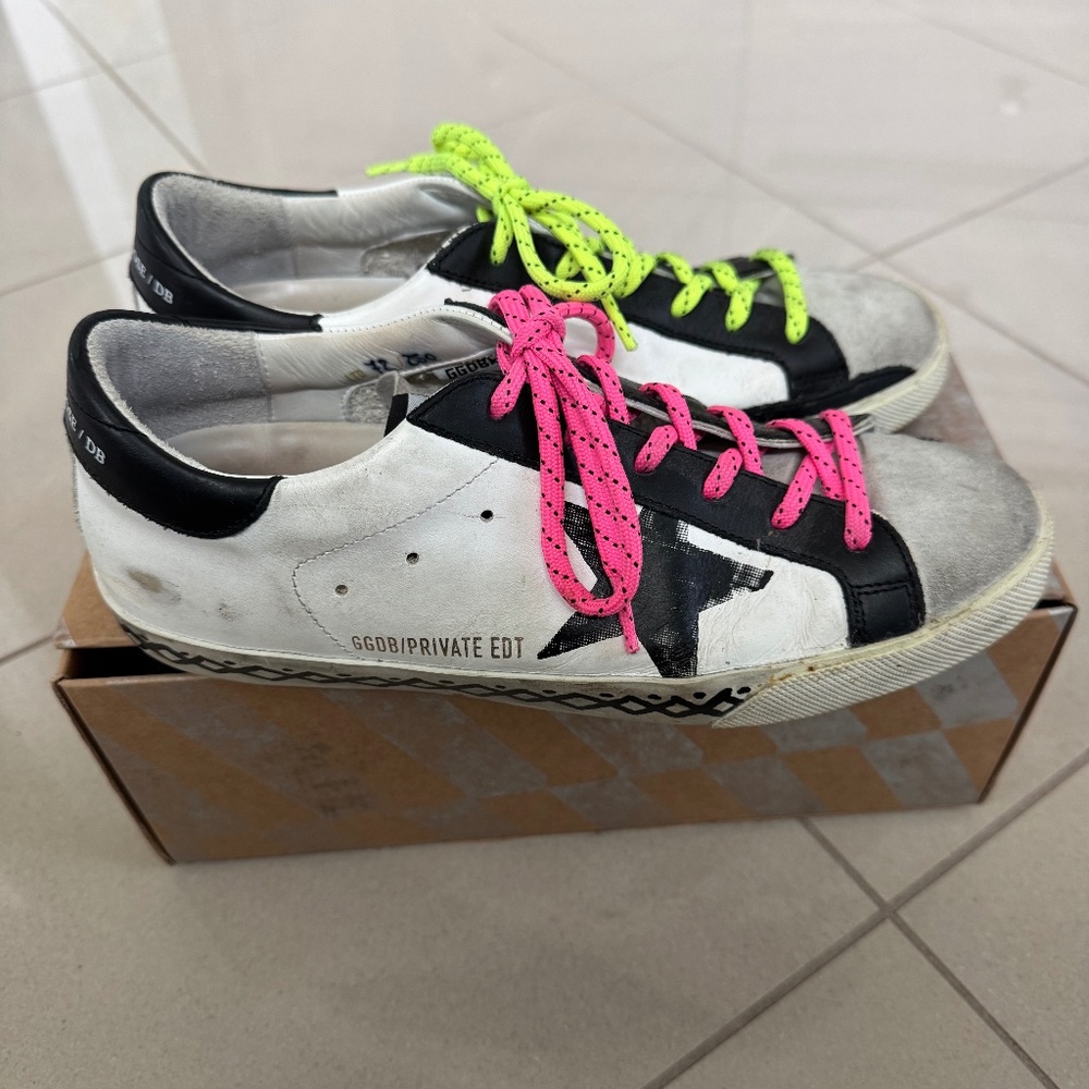Golden Goose Super Star Sneakers-- Size 39 - Picture 2 of 11